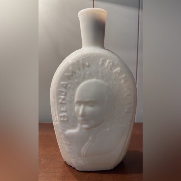 Wheaton Other - Wheaton - Benjamin Franklin MilkGlass - Glass House - 1888 Millville NJ